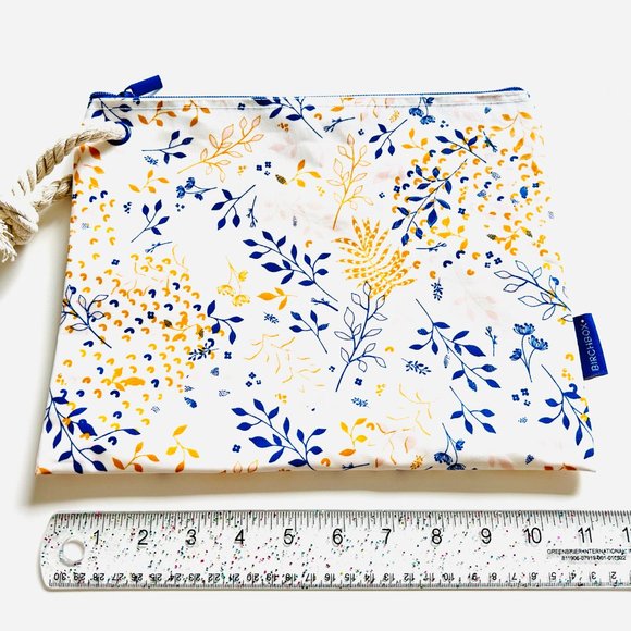 0285 NWOT BIRCHBOX WATERPROOF TRAVEL BAG POUCH WALLET BAG MAKEUP BAG - Picture 4 of 5